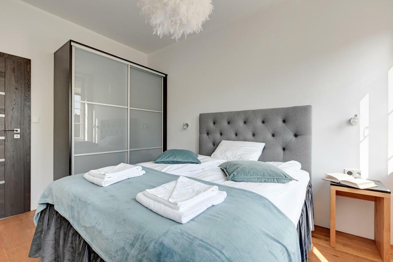Flats For Rent - Dluga Old Town Leilighet *